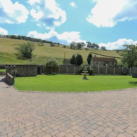 Wend Gardens Carleton Pet Friendly Holiday home Skipton