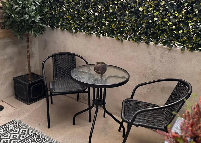 Semesterbostad Wend Gardens Carleton Pet Friendly *